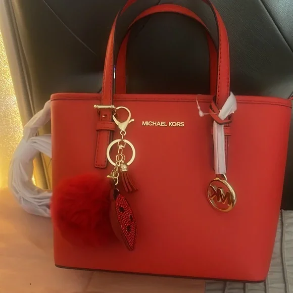 Michael Kors Jet Set Travel XS TZ Tote Bag free key chain - Picture 2 of 11